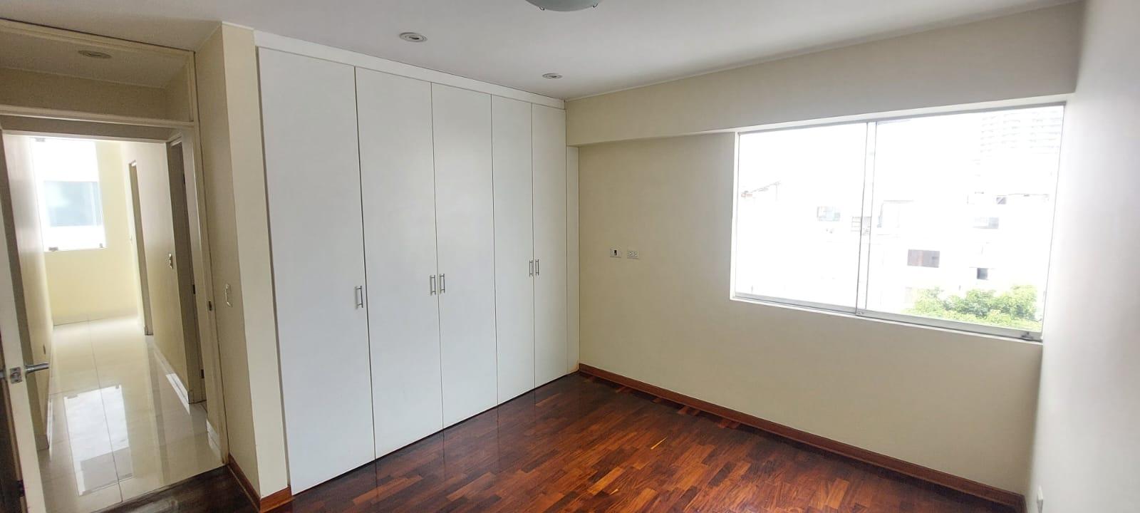 Imagen miniatura e9dc605e-4d90-40e9-b509-55b23b4f4fe4