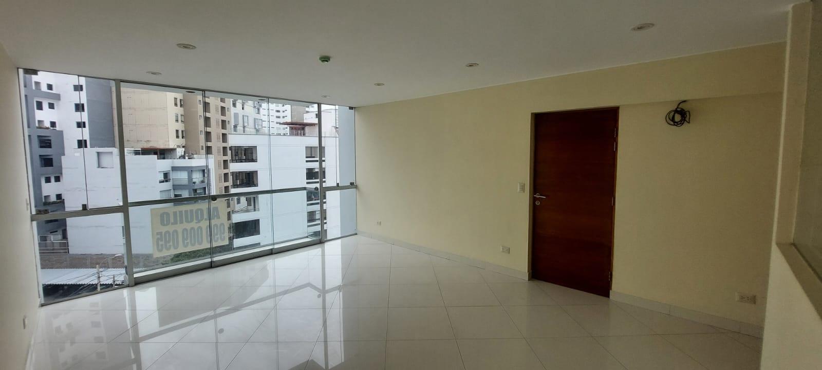 Imagen miniatura e6c467e3-f9ca-4cf7-af16-4c5c28ada1e9