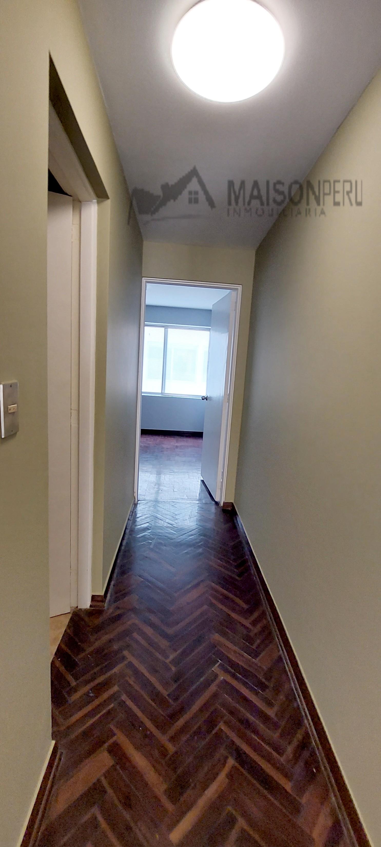 Imagen miniatura 789f34fe-8a32-4fd9-bd3f-c56c5b8c47d7