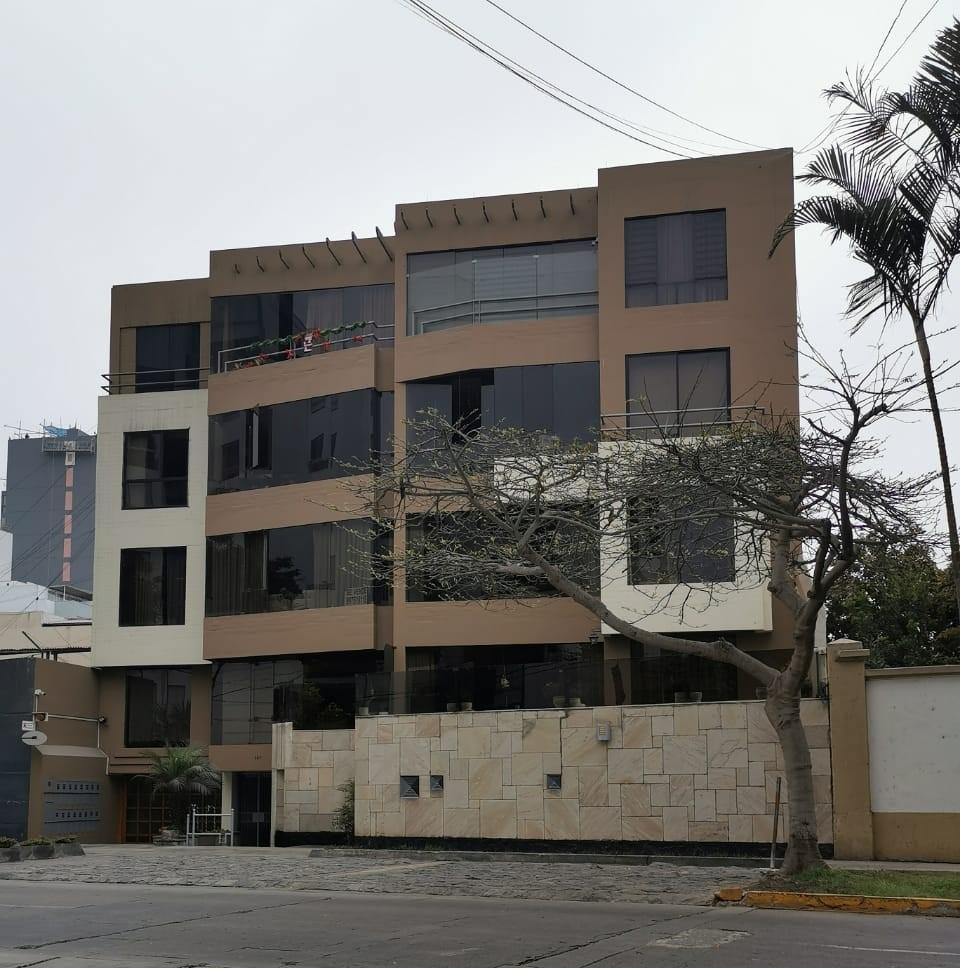 Imagen miniatura b3d9733e-bd3c-4550-bafd-54954be142b4