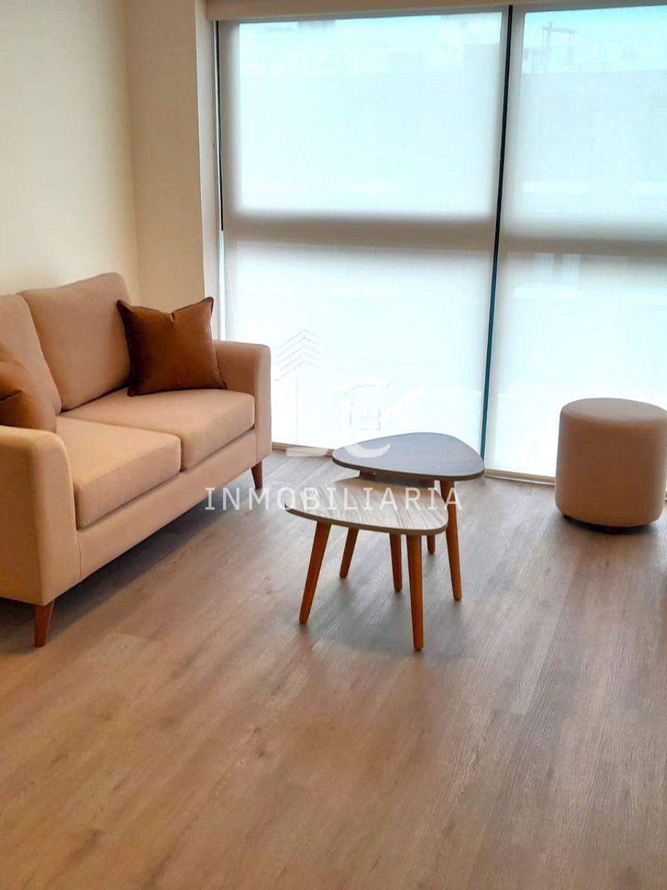 Imagen miniatura ae700ee2-be06-44d1-bedc-63889904e23e