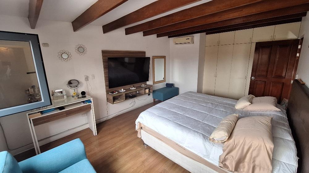 Imagen miniatura 1dd7e425-cfd5-40da-b756-50da47bf78e8